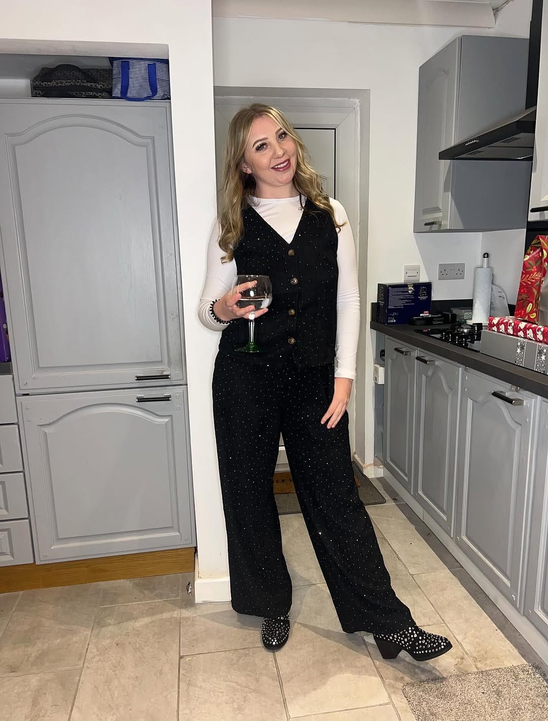 Post 6 by Ella 💕 - Fashion Influencer on Instagram (carousel)