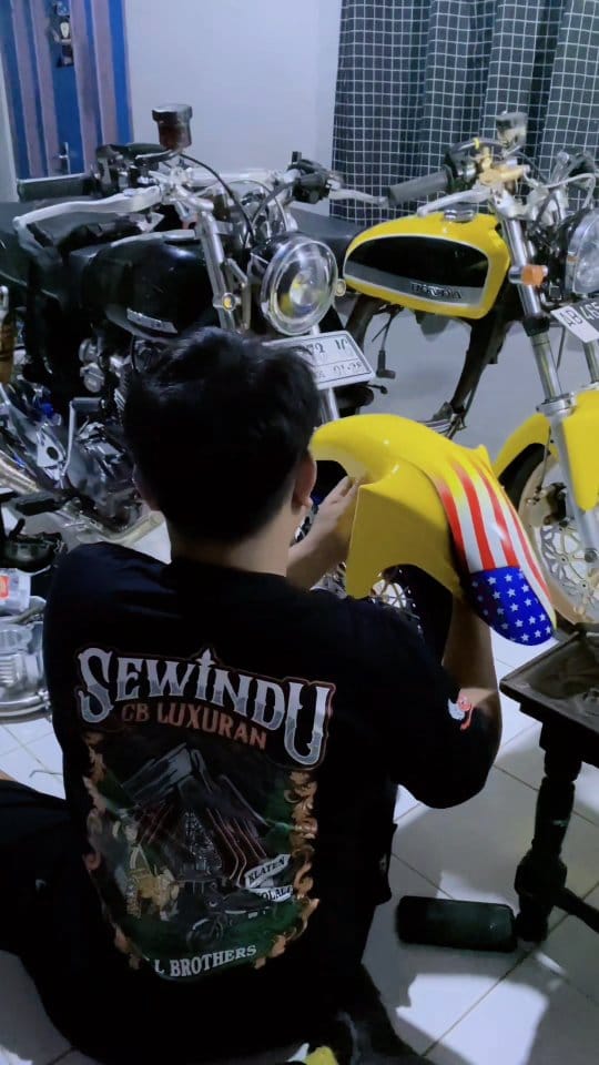 Post 2 by Kentiz_aja on Instagram (video)