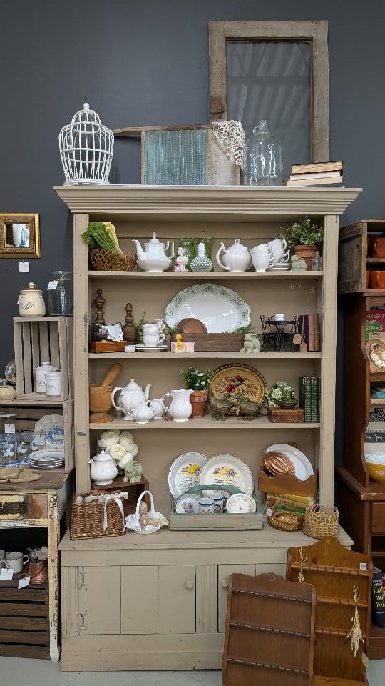 Post 5 by Duck&Dodo Market on Instagram (video)
