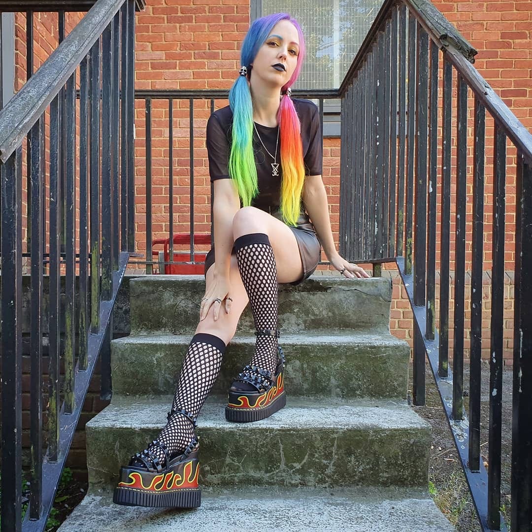 Post 8 by 🖤🌈🖤Ⱡł₮₮ⱠɆ ₥ł₴₴ VɆ₦Ø₥🖤🌈🖤 on Instagram (carousel)
