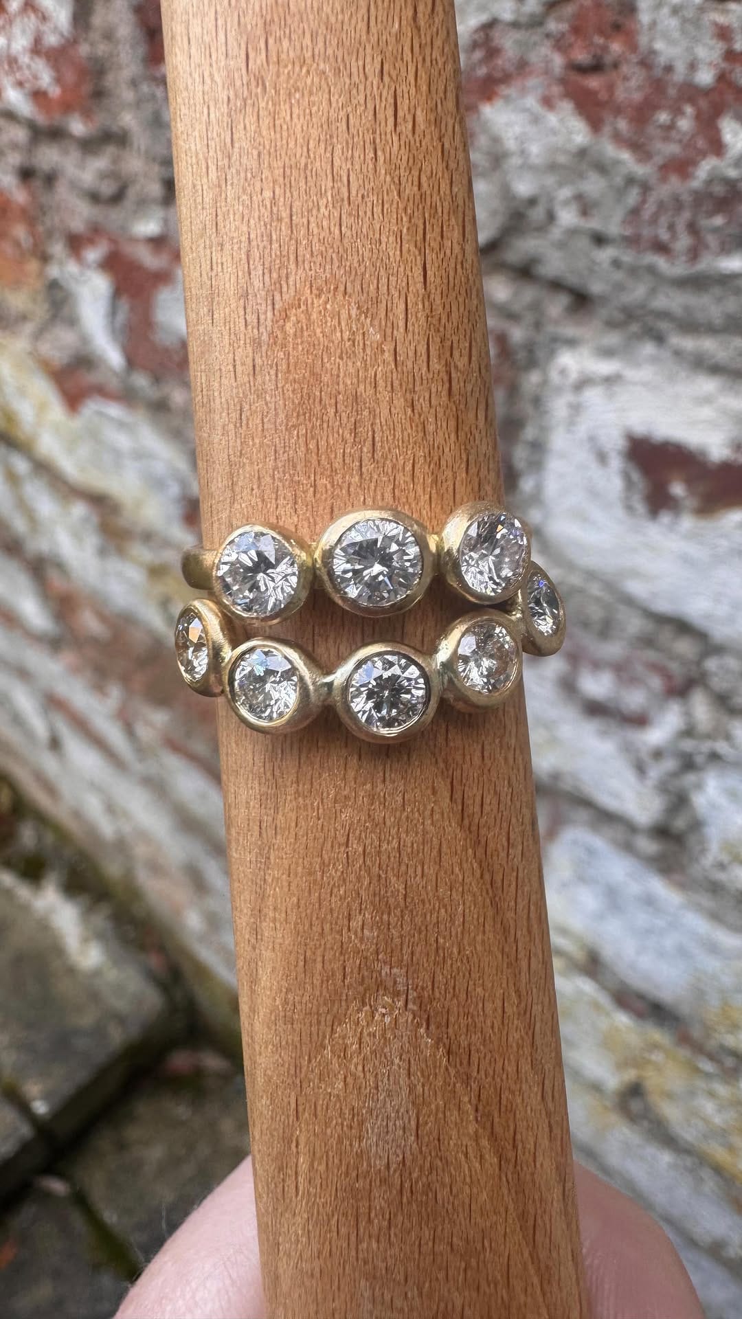 Post 7 by Jill Graham Jewellery on Instagram (video)