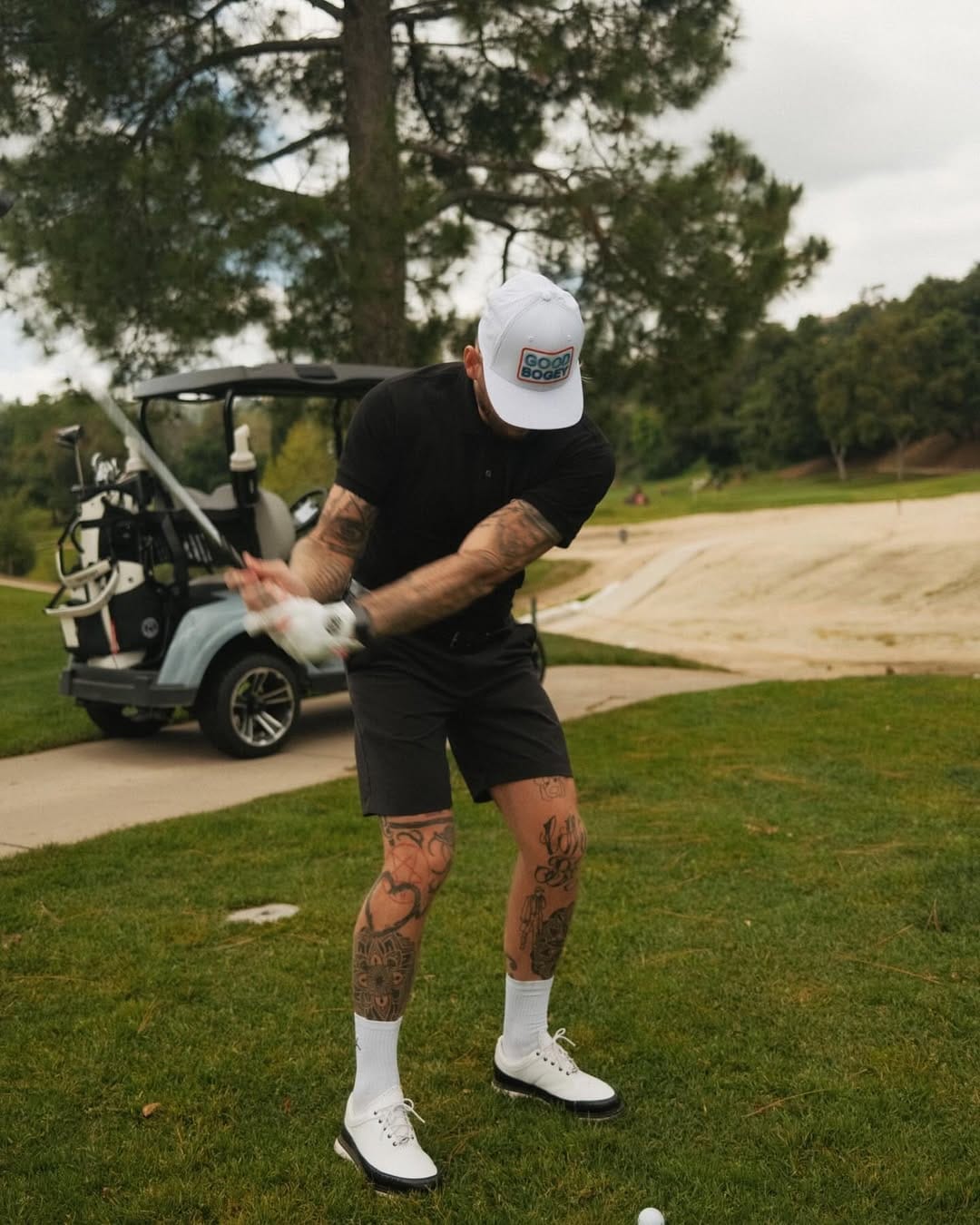 Post 10 by Sonny Henty on Instagram (carousel)