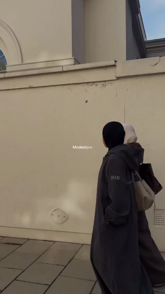 Post 6 by House of Husna حسنى on Instagram (video)