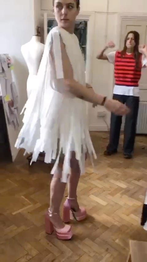 Post 10 by Phoebe English on Instagram (video)