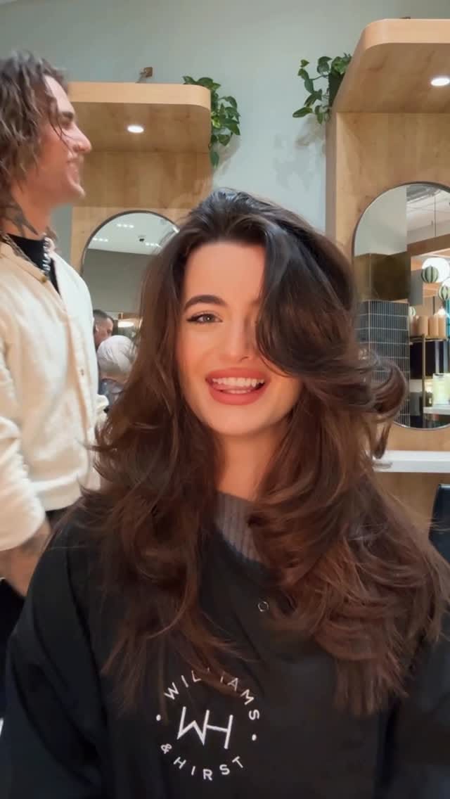 Post 4 by Leyla Uçar 🇹🇷🇬🇧 | London Model on Instagram (video)