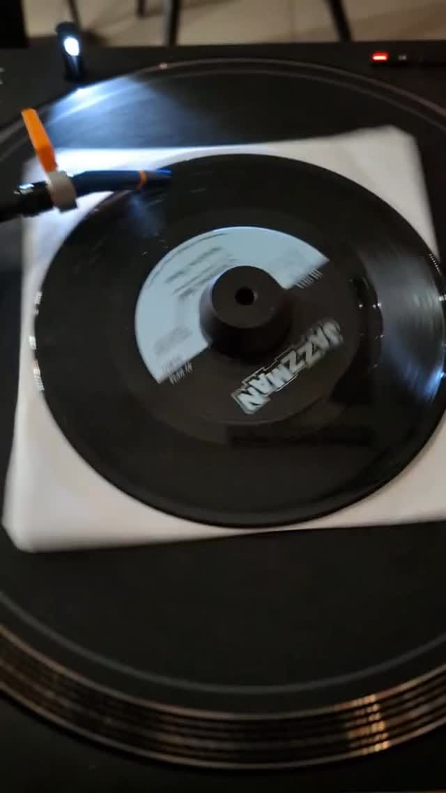 Post 6 by Martina London on Instagram (video)