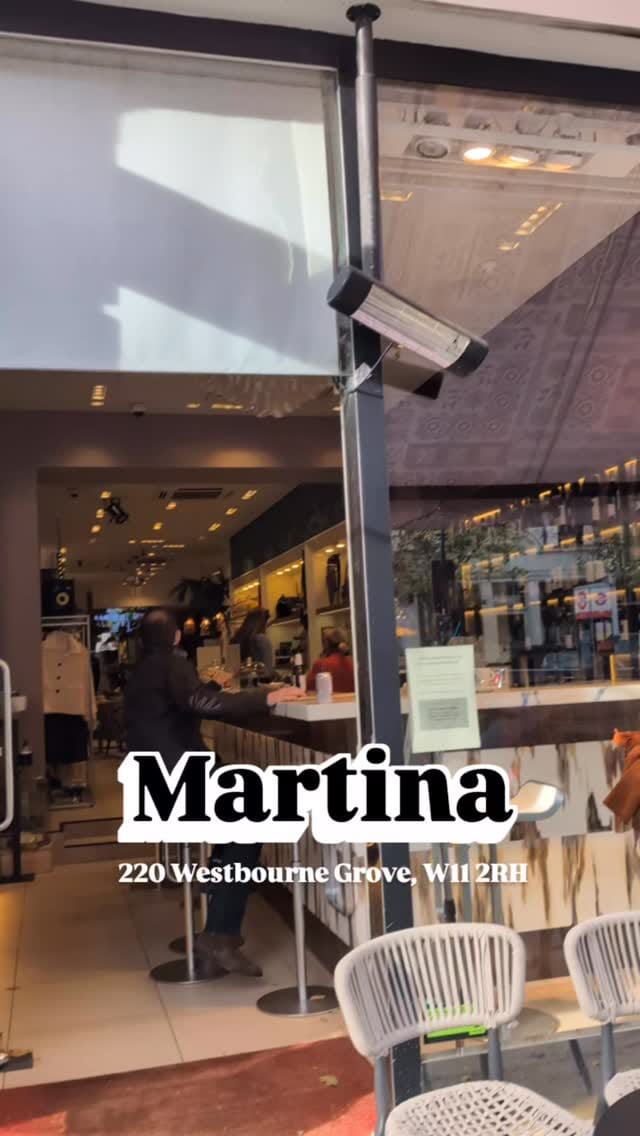 Post 10 by Martina London on Instagram (video)