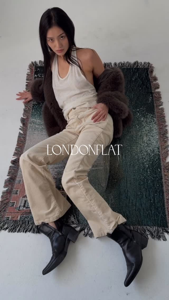 Post 10 by LONDONFLAT wholesale on Instagram (video)