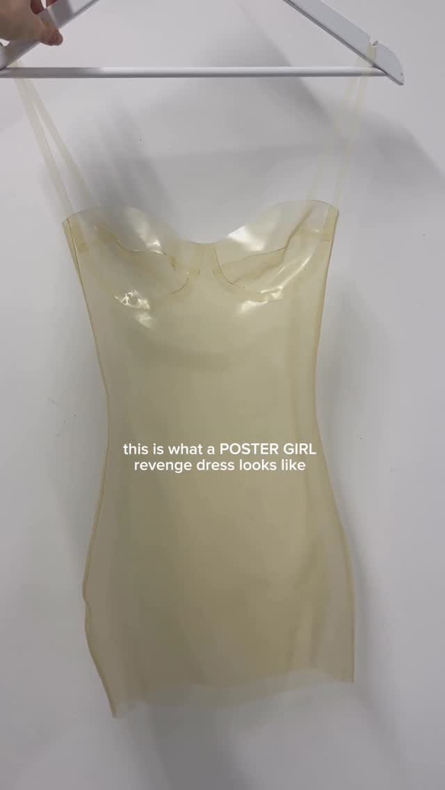 Post 5 by ＰＯＳＴＥＲ  ＧＩＲＬ on Instagram (video)