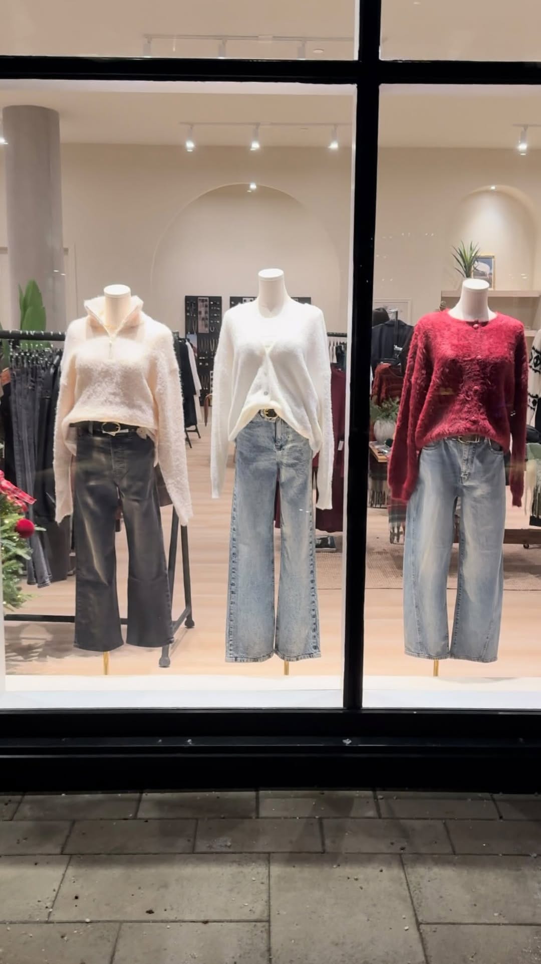 Post 10 by LORDON clothing on Instagram (video)