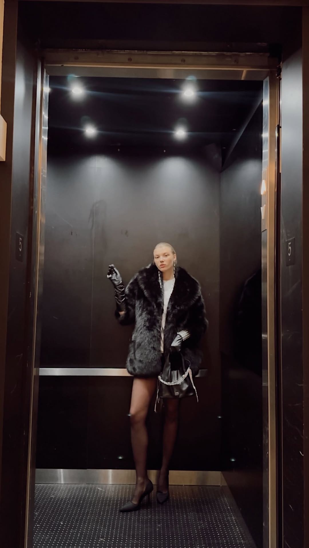 Post 4 by Maja Sieroń on Instagram (video)