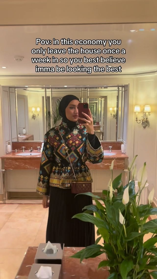 Post 4 by Miss Bazaar on Instagram (video)