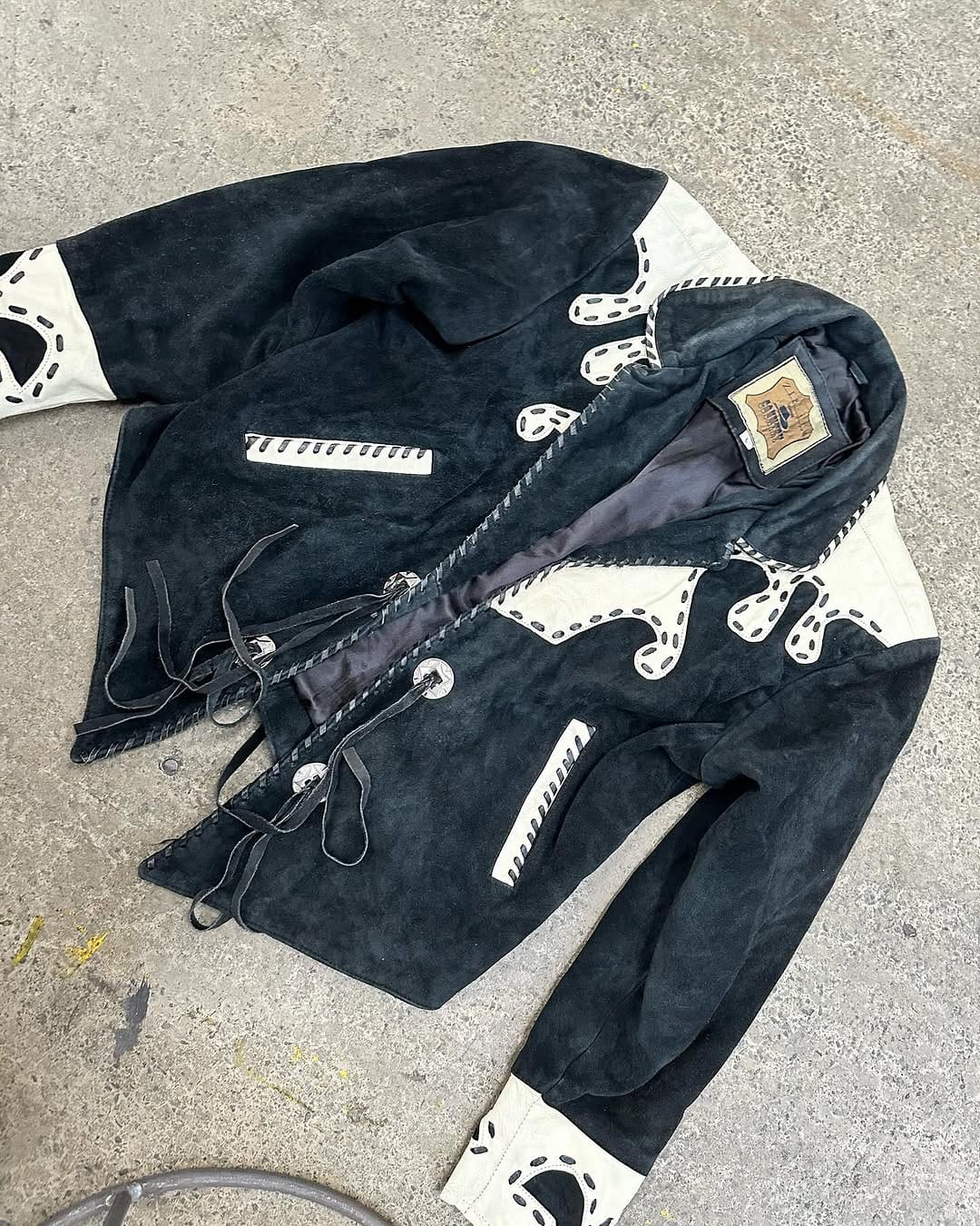 Post 4 by M A G P I E  V I N T A G E on Instagram (carousel)