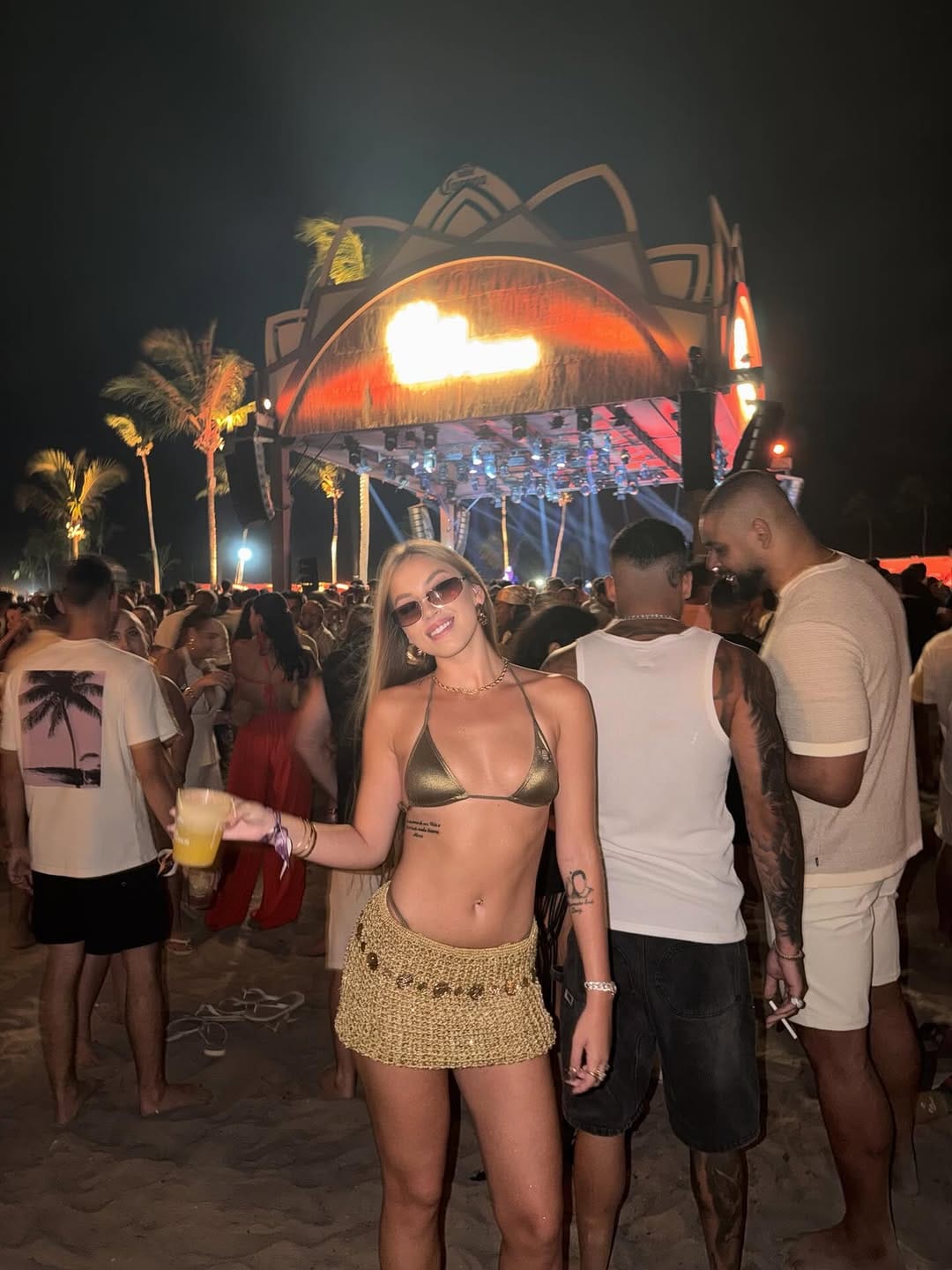 Post 2 by Maria Eduarda Gaspar• on Instagram (carousel)