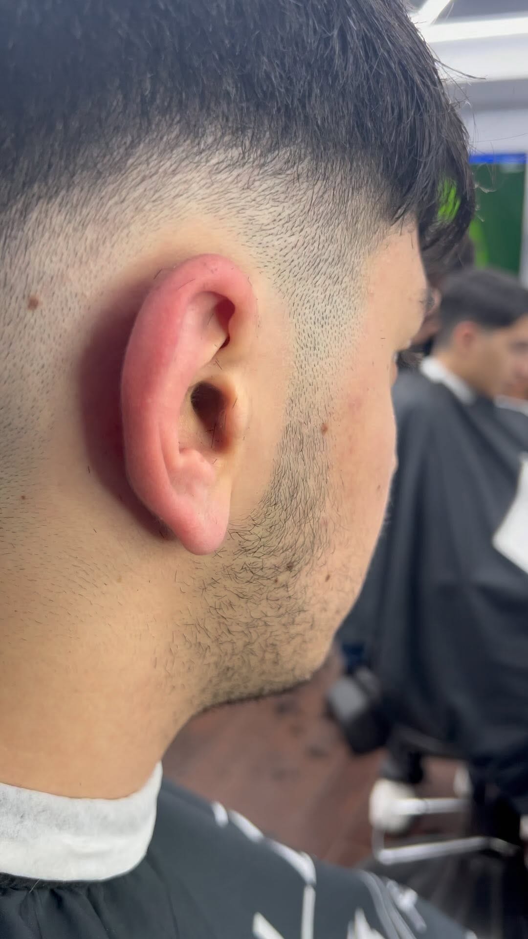 Post 10 by Excellent barbers on Instagram (video)