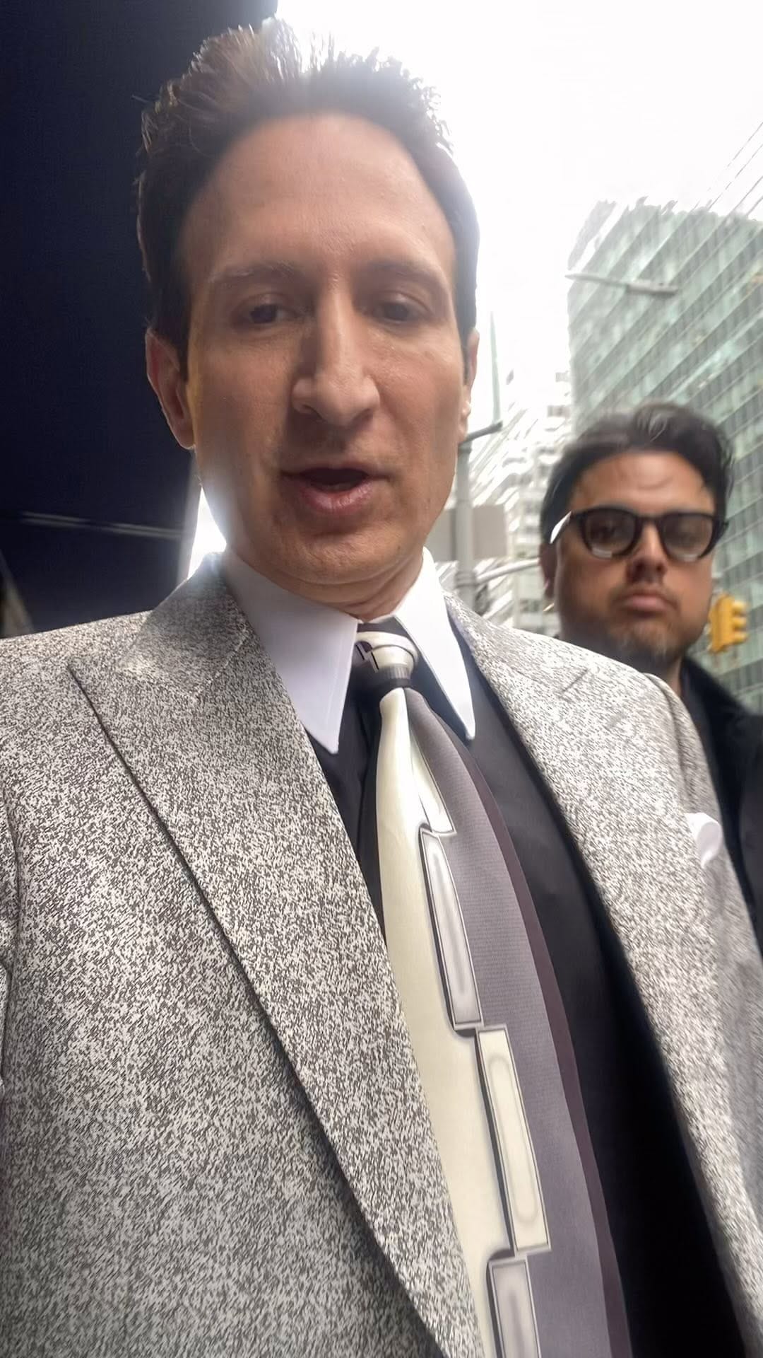 Post 4 by Lorenzo Roldan on Instagram (video)