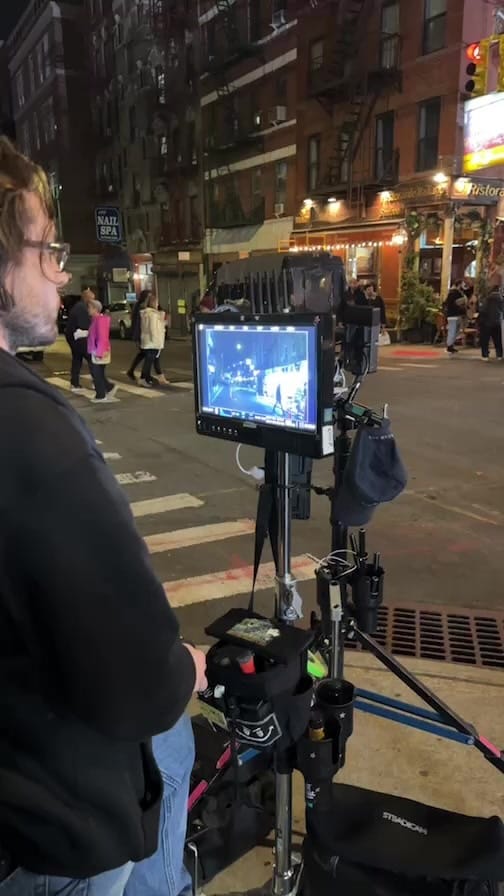 Post 3 by Lorenzo Roldan on Instagram (video)