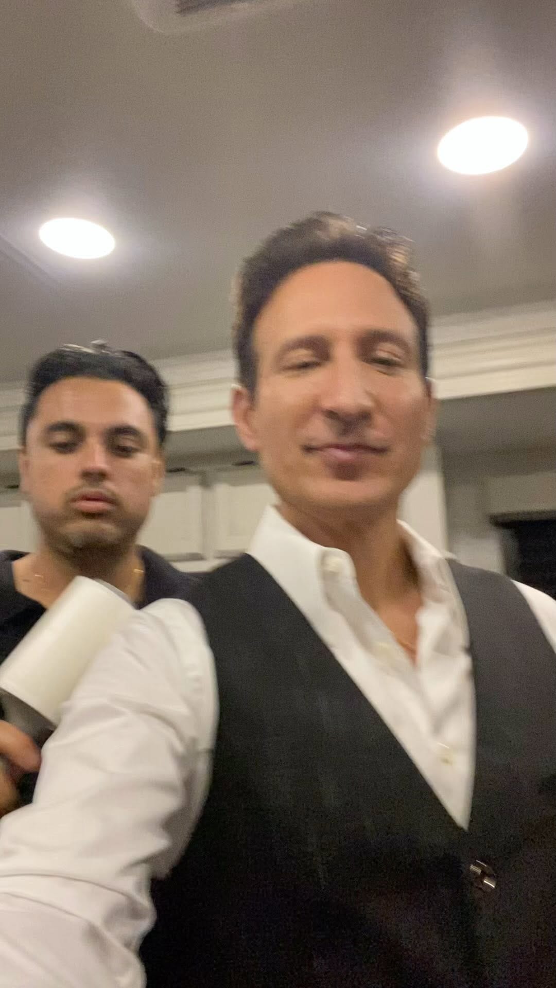 Post 6 by Lorenzo Roldan on Instagram (video)