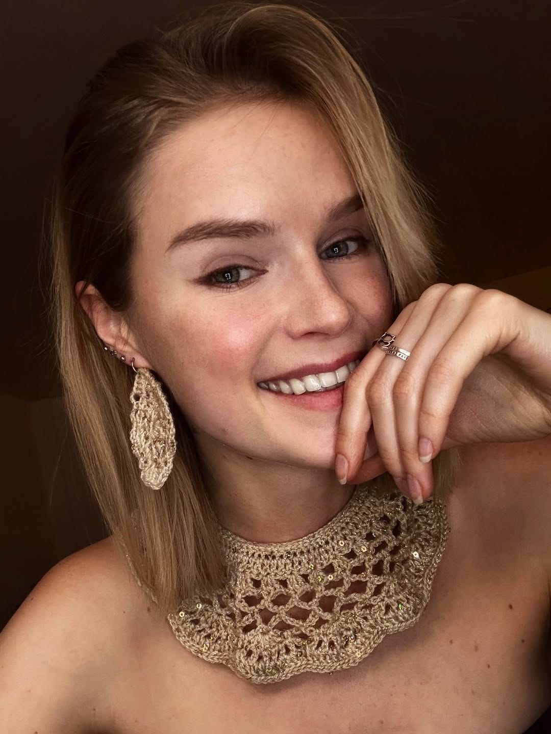 Post 1 by Mariana Humeniuk on Instagram (image)