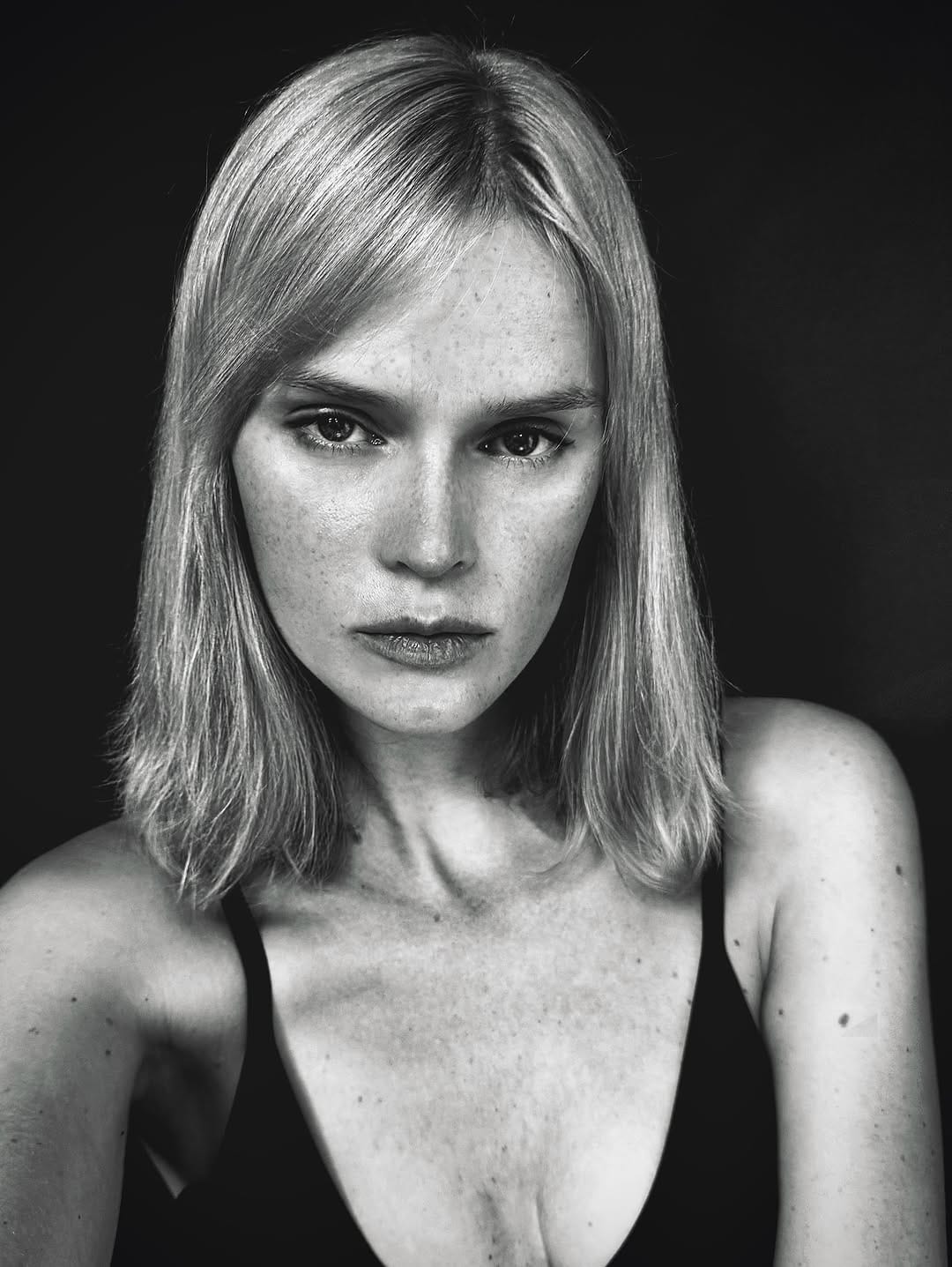 Post 9 by Mariana Humeniuk on Instagram (carousel)
