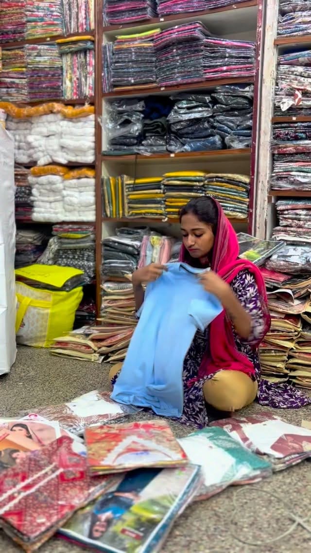 Post 4 by Whole Sale on Instagram (video)