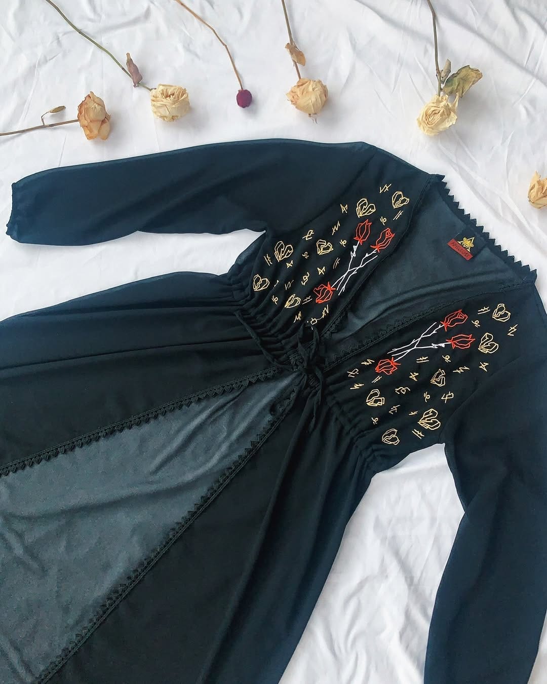 Post 4 by The Apiologist | Alternative Women’s Fashion on Instagram (image)