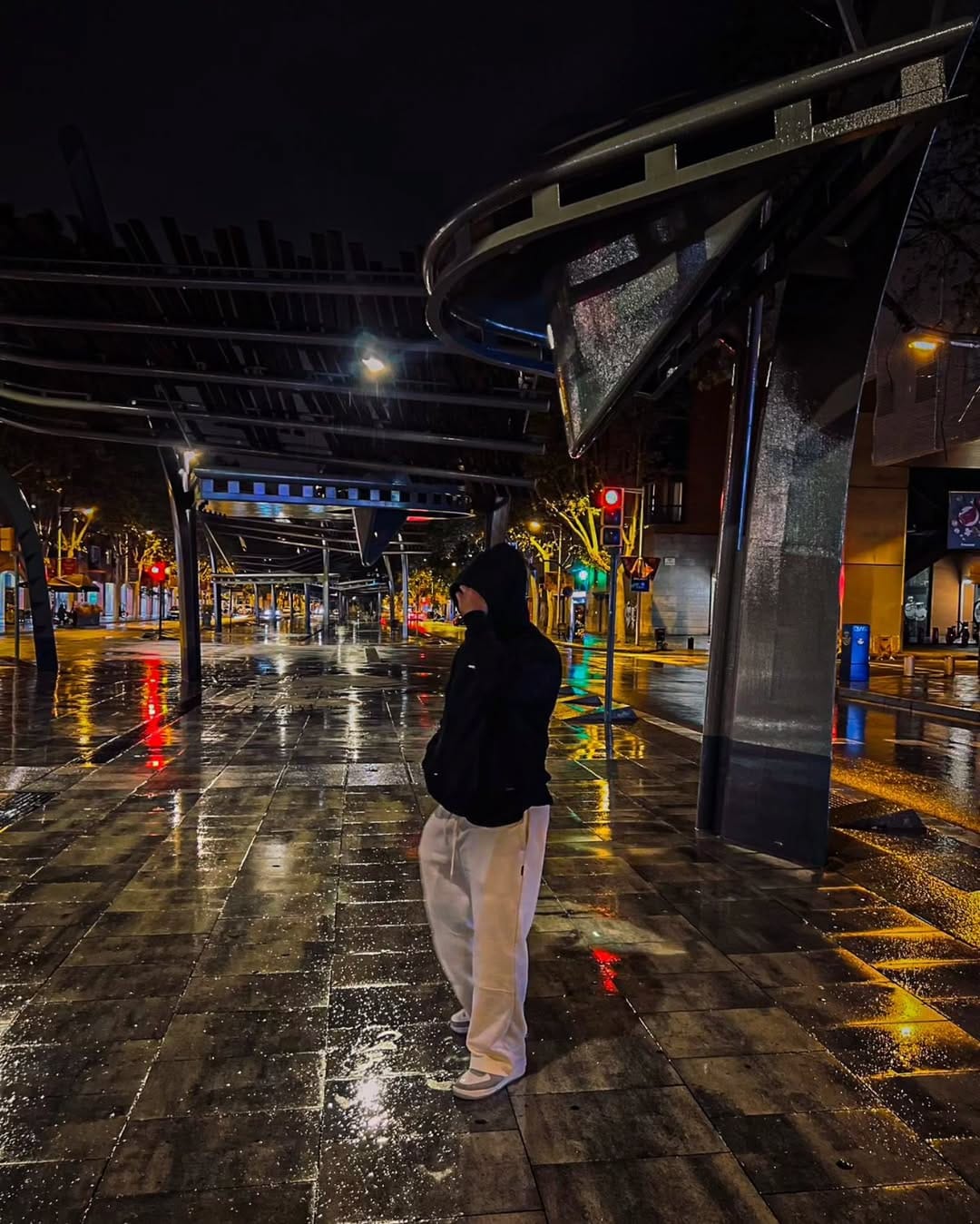 Post 10 by Zaan👻 on Instagram (carousel)