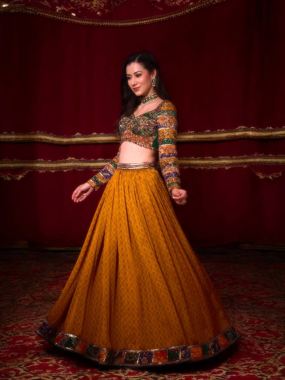 Post 8 by Aayushi Maniar on Instagram (carousel)