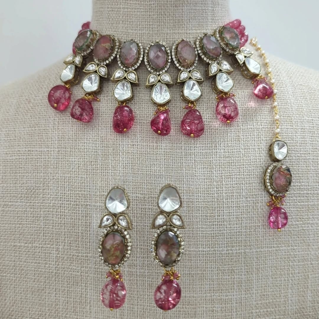 Post 6 by Glimour Jewellery Indian Bridal Jewellery & Choora Designers on Instagram (image)