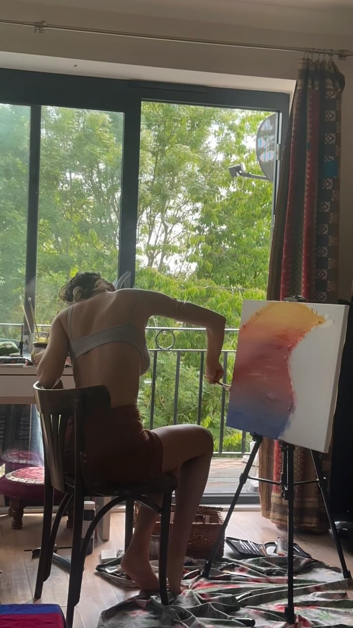 Post 9 by Renata Haro on Instagram (video)