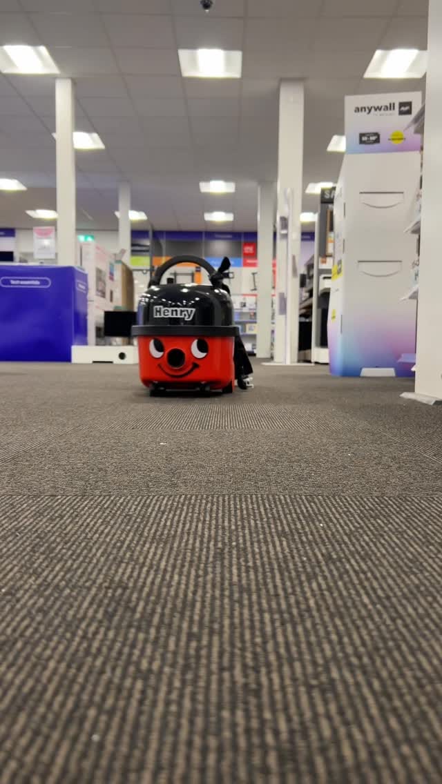 Post 2 by Currys Ireland on Instagram (video)