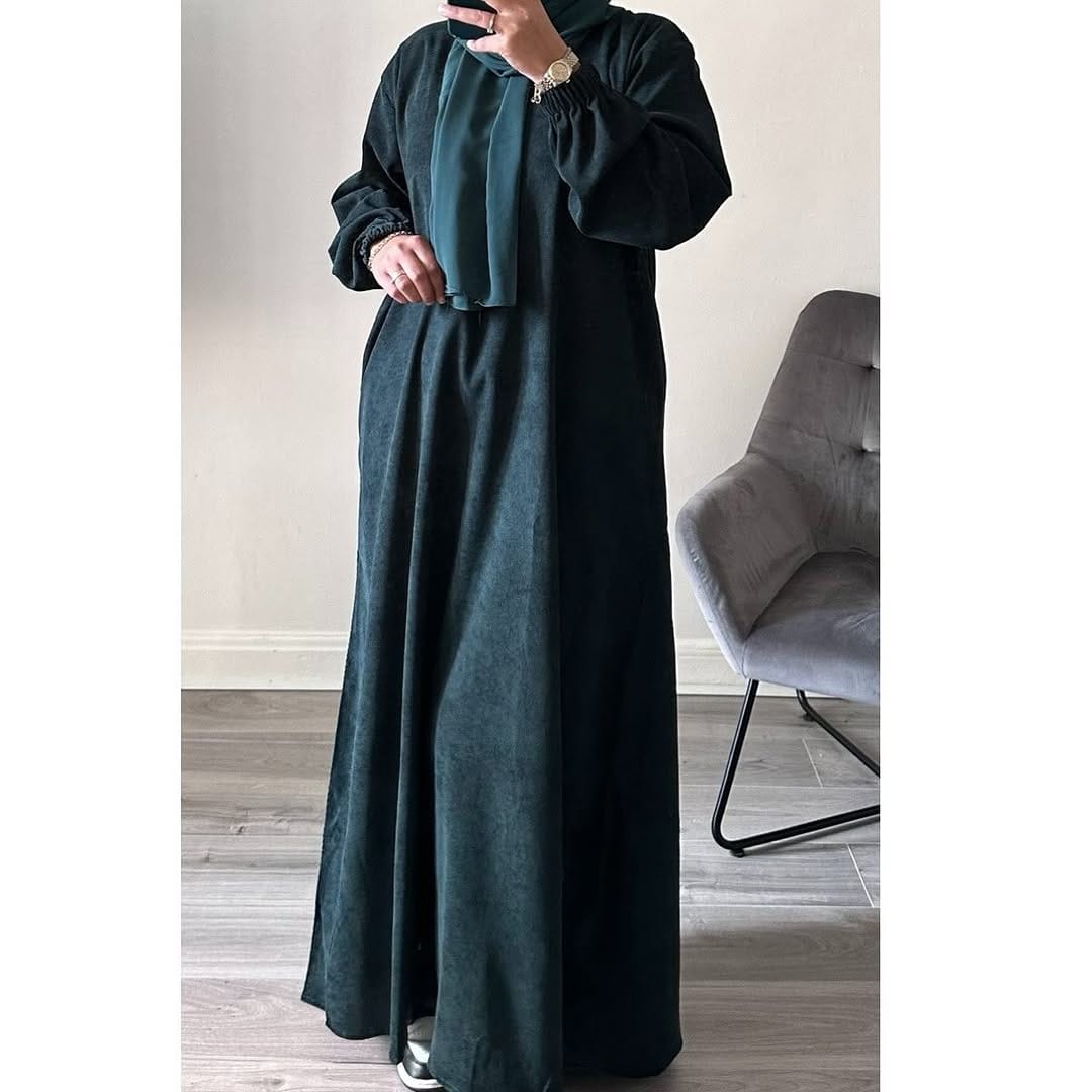 Post 7 by ABAYAS & HIJABS on Instagram (image)