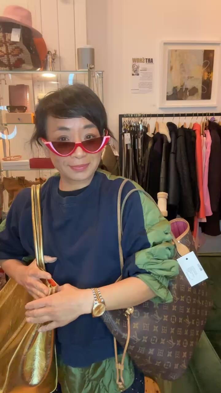 Post 4 by Siopaella on Instagram (video)