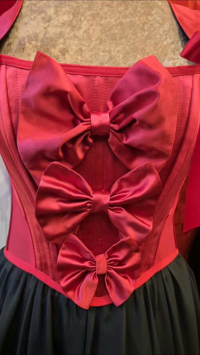 Post 7 by Kiku Boutique on Instagram (video)