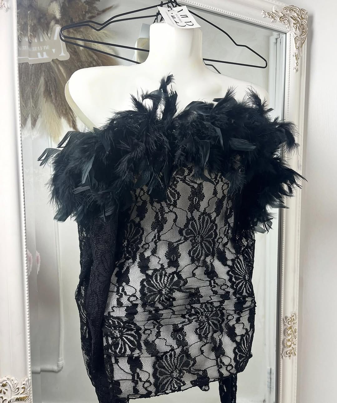 Post 9 by MLB Designs | Handmade Luxurious Clothing on Instagram (image)