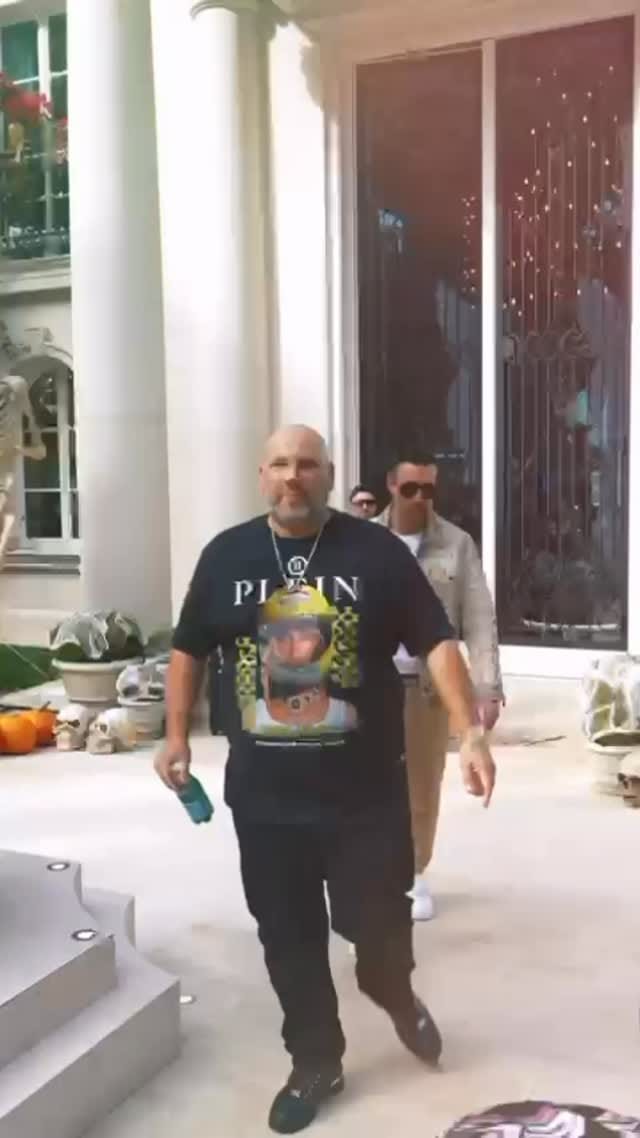 Post 5 by Yağmur Özer on Instagram (video)