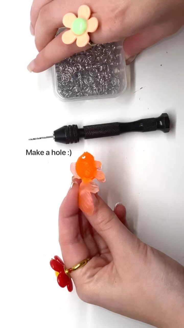 Post 10 by Funkycherri on Instagram (video)