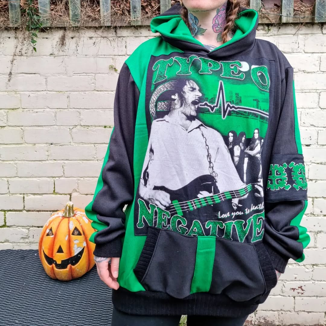 Post 5 by Katy and Bones on Instagram (image)