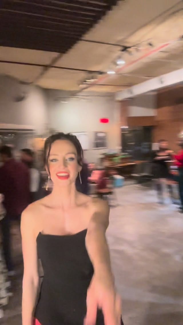 Post 6 by Irina Navarrete Houston Model on Instagram (video)