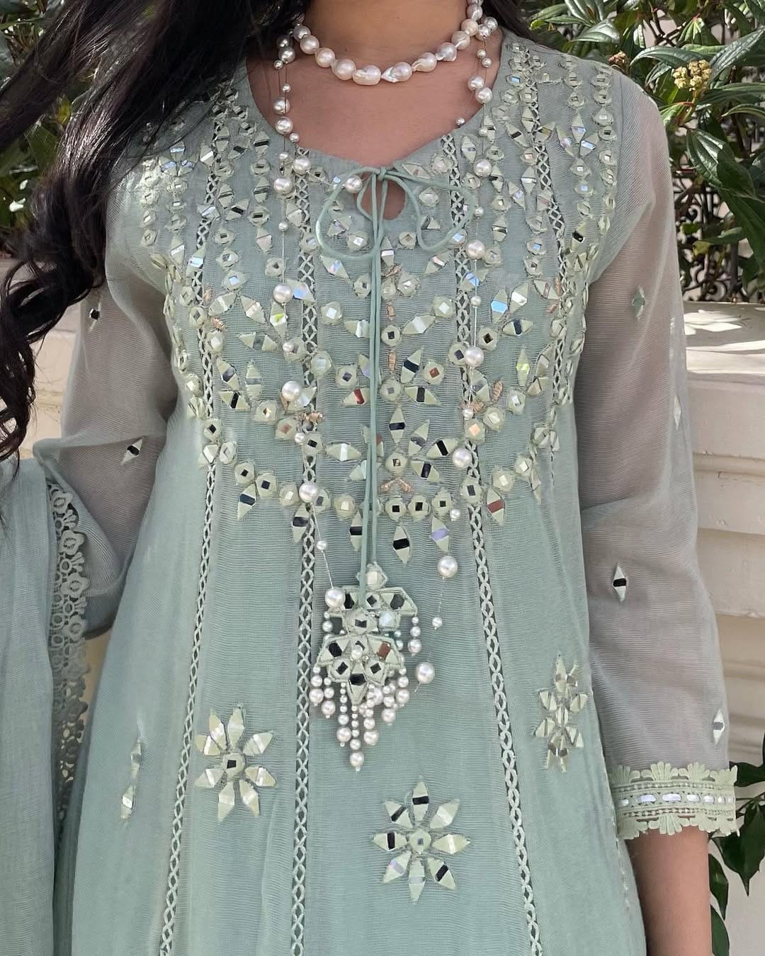 Post 4 by Diva By Sana Rashid on Instagram (image)