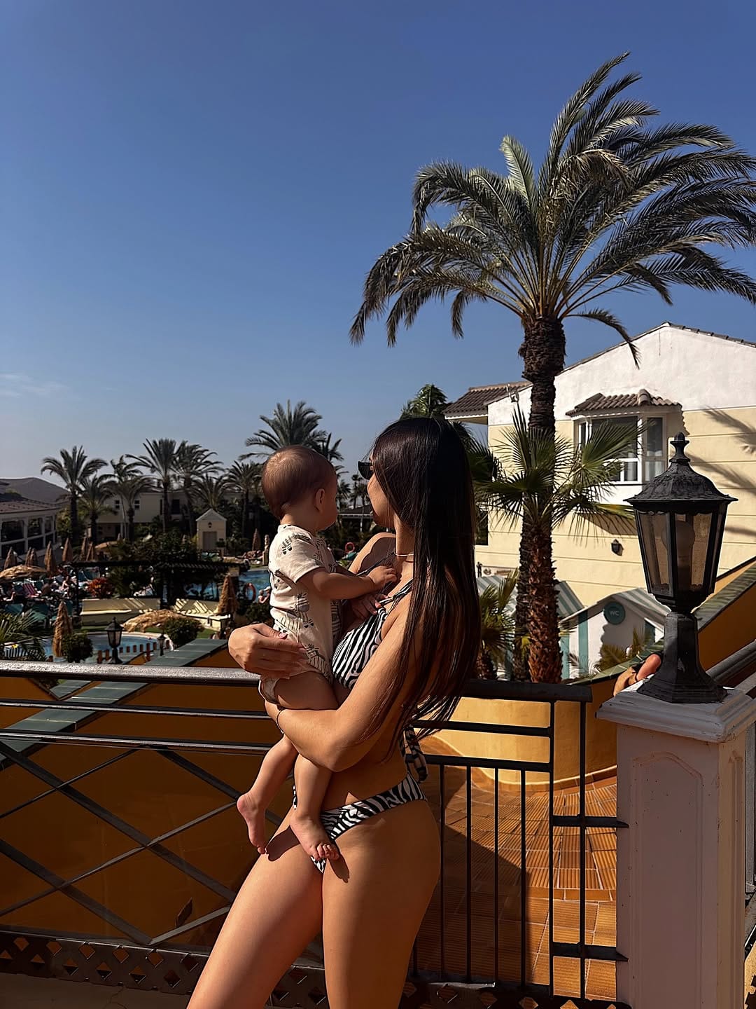 Post 10 by ANDREEA CRISTINA VIRAG on Instagram (carousel)