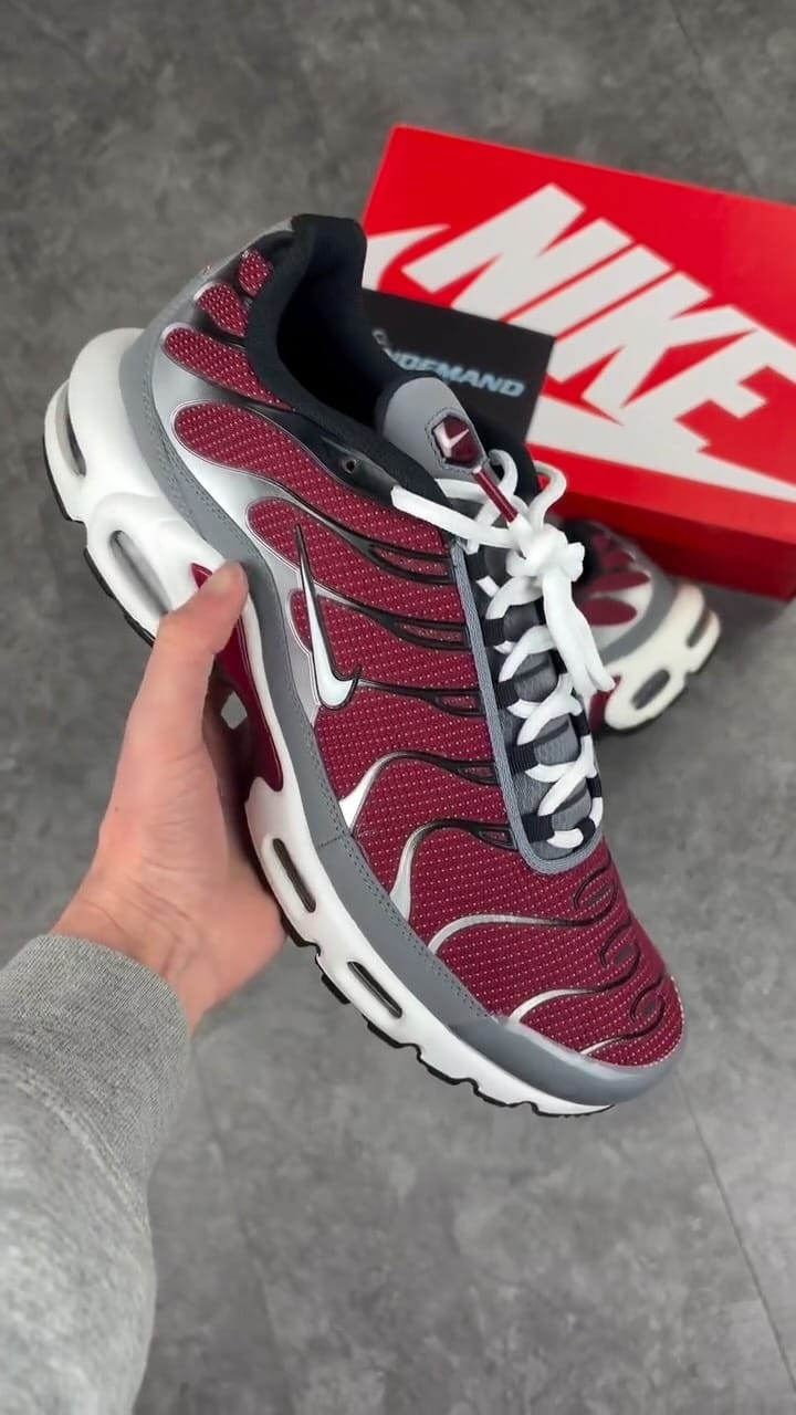 Post 9 by Indemand UK🛍️ on Instagram (video)