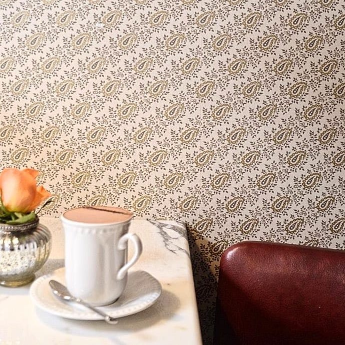 Post 3 by R Chocolate London on Instagram (image)