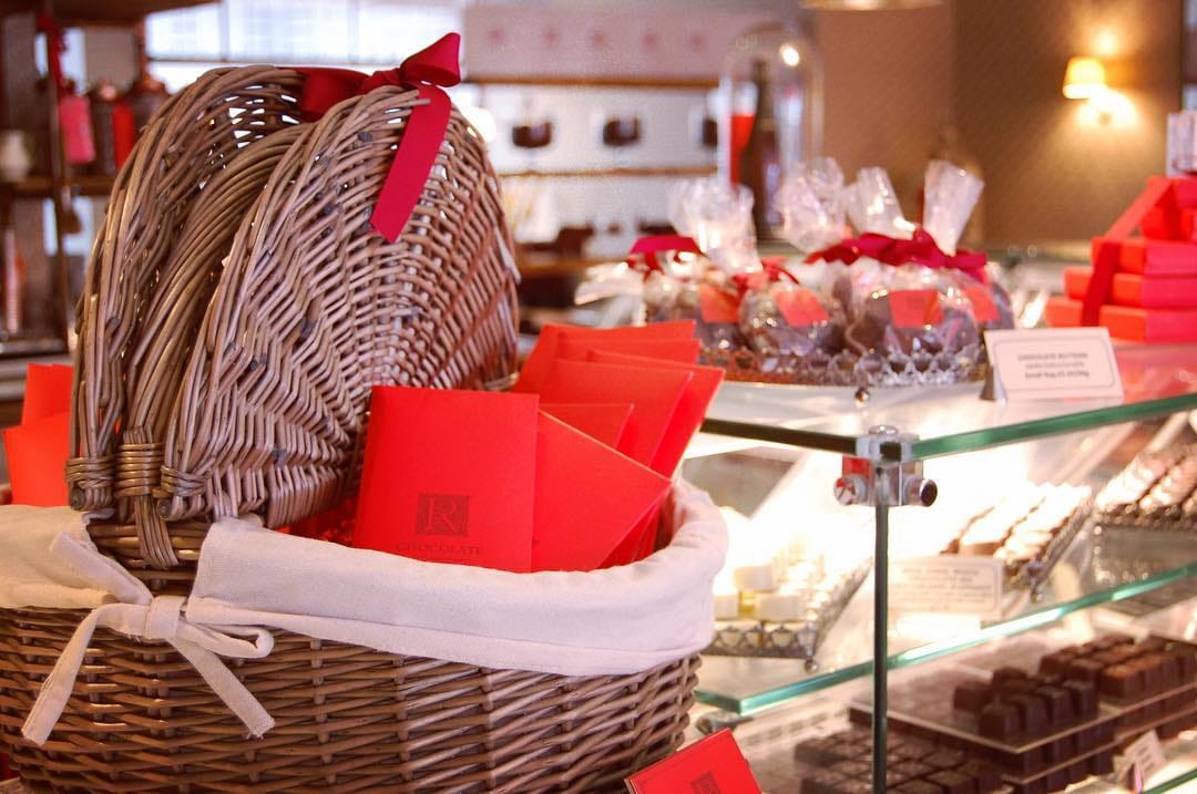 Post 7 by R Chocolate London on Instagram (image)