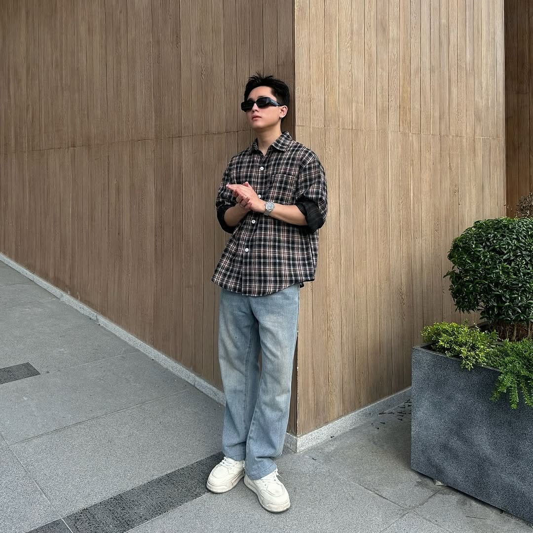 Post 4 by Kenta Shop on Instagram (carousel)