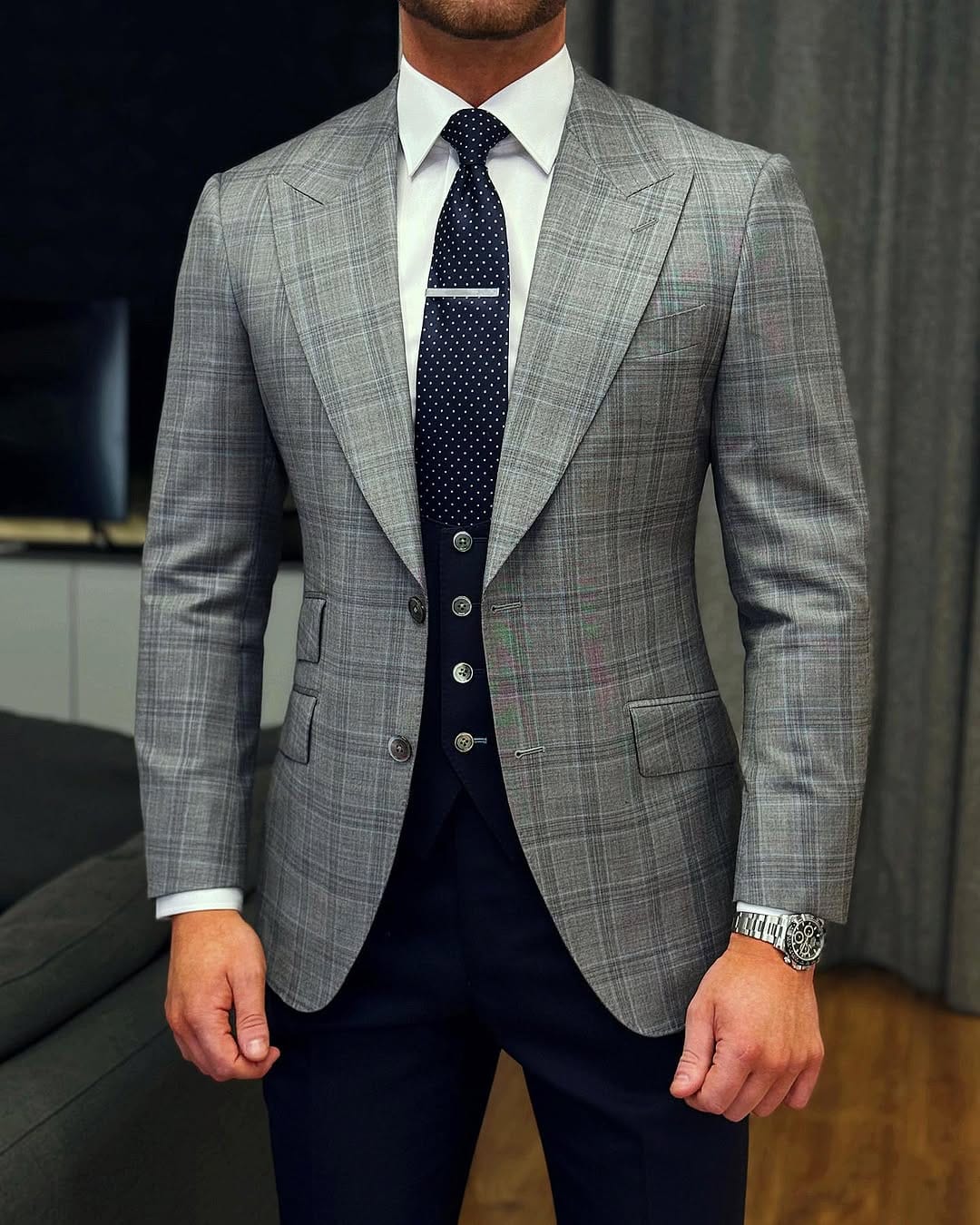 Post 7 by Forbes Tailoring on Instagram (image)