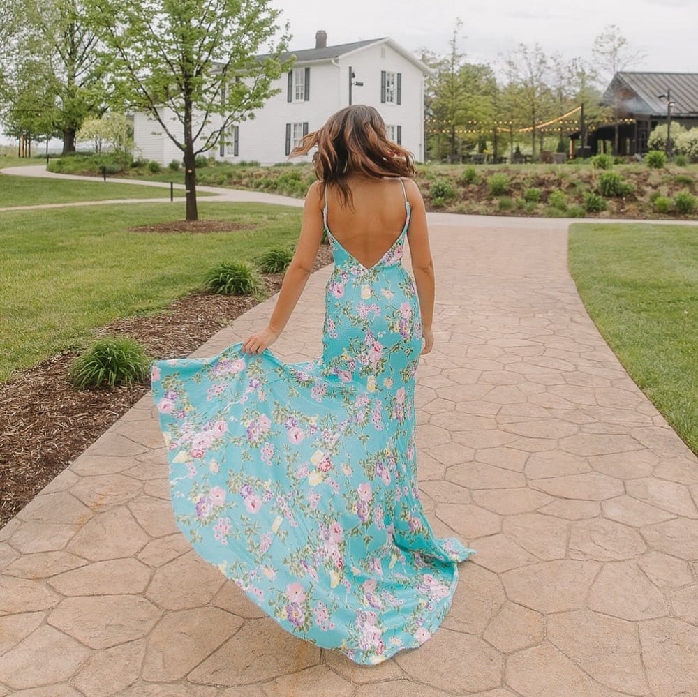 Post 5 by REGISS PROM on Instagram (carousel)