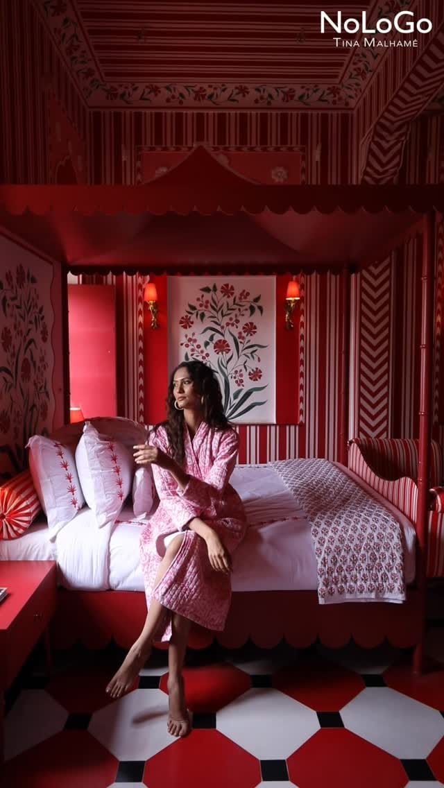 Post 6 by NoLoGo-Chic By Tina Malhamé on Instagram (video)