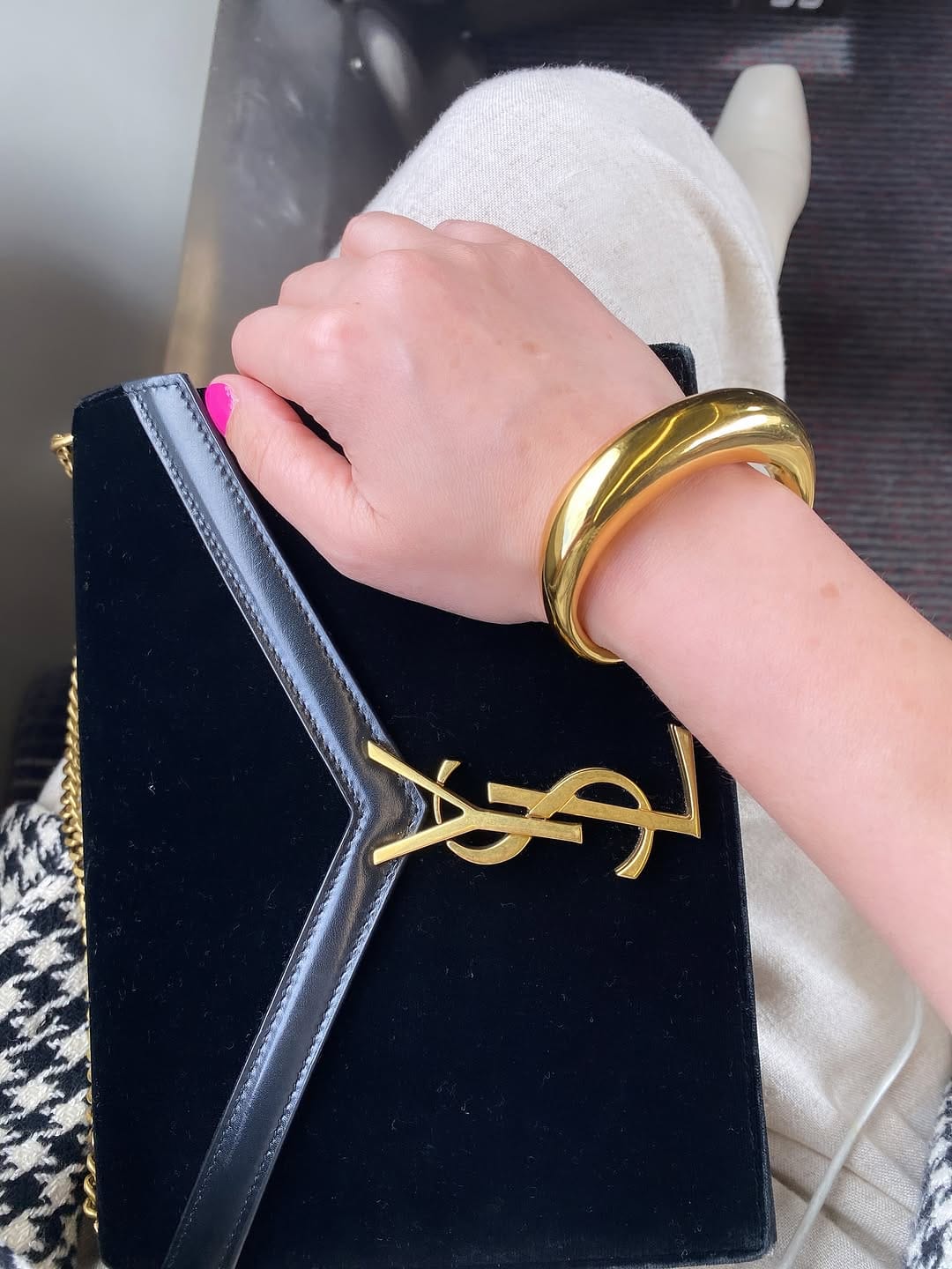Post 8 by Roberta - The Sustainable Stylist | London & Online on Instagram (carousel)