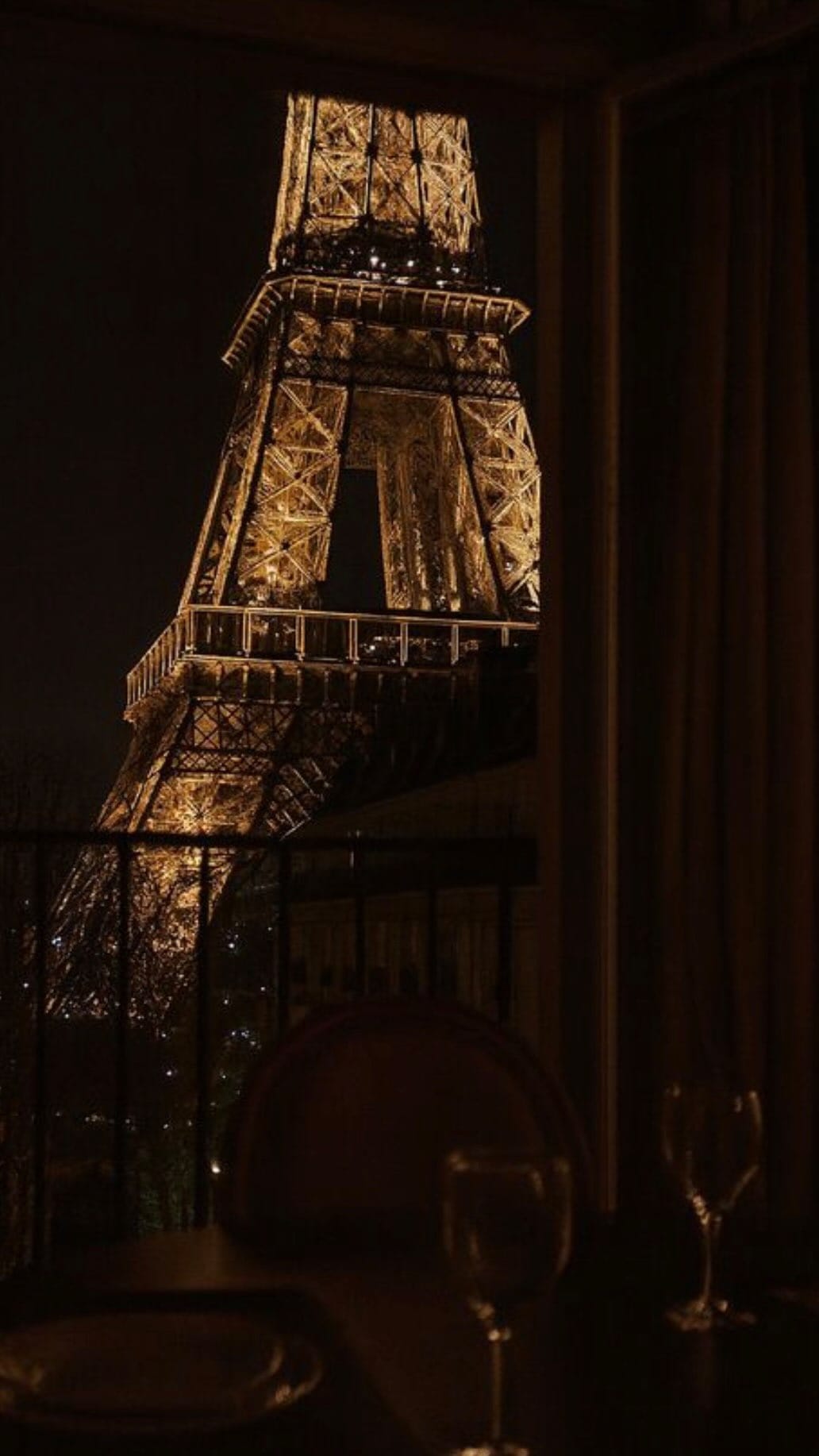 Post 2 by AISHA ABU | MODEL | CREATOR on Instagram (video)